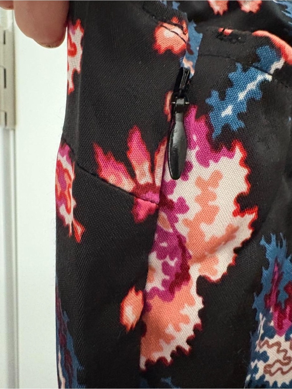 NWT Maeve Floral Satin Midi Dress with Pink Bouquet Print Anthropologie - Picture 8 of 9